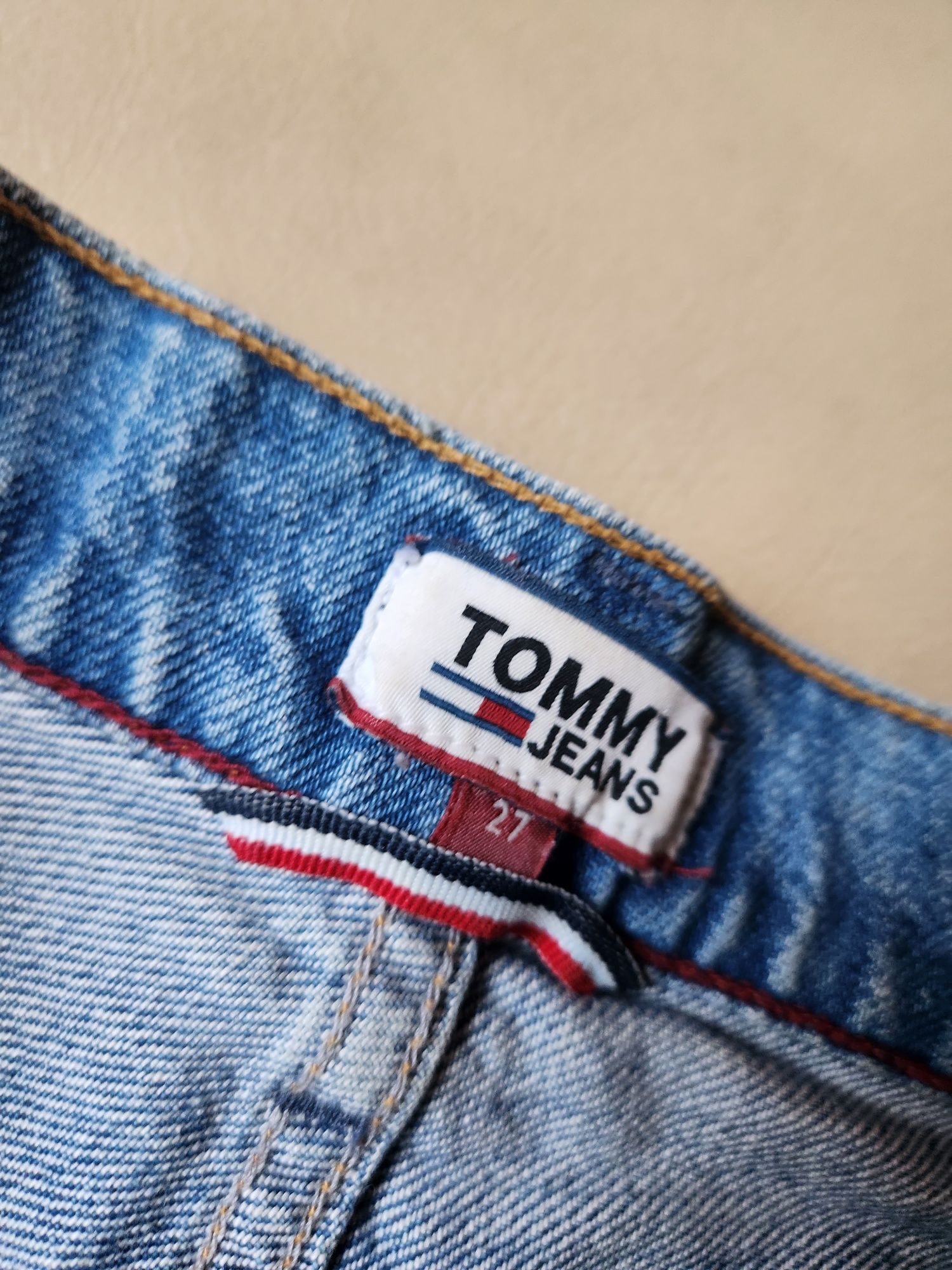 Krótkie spodenki szorty jeansowe damskie Tommy Hilfiger roz 27 S- M