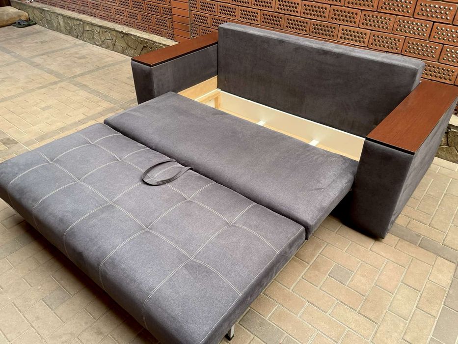 Сучасний диван з підлокітниками-тумбами з ВЕЛИЧЕЗНИМ сп.містцем 162см