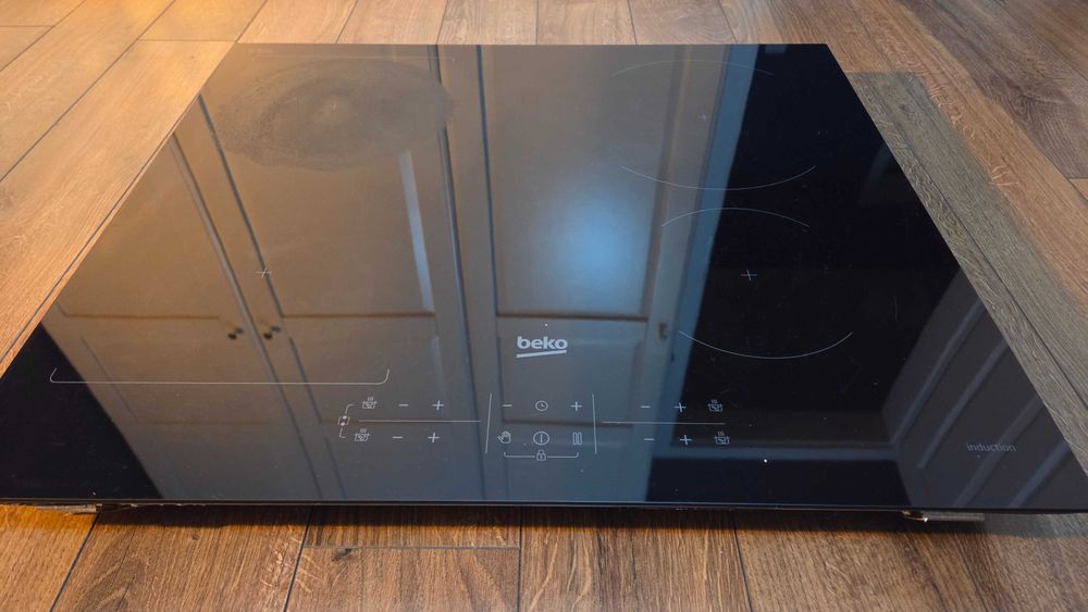 Sprawna płyta indukcyjna Beko HII 64201 FHT – 7,2 kW