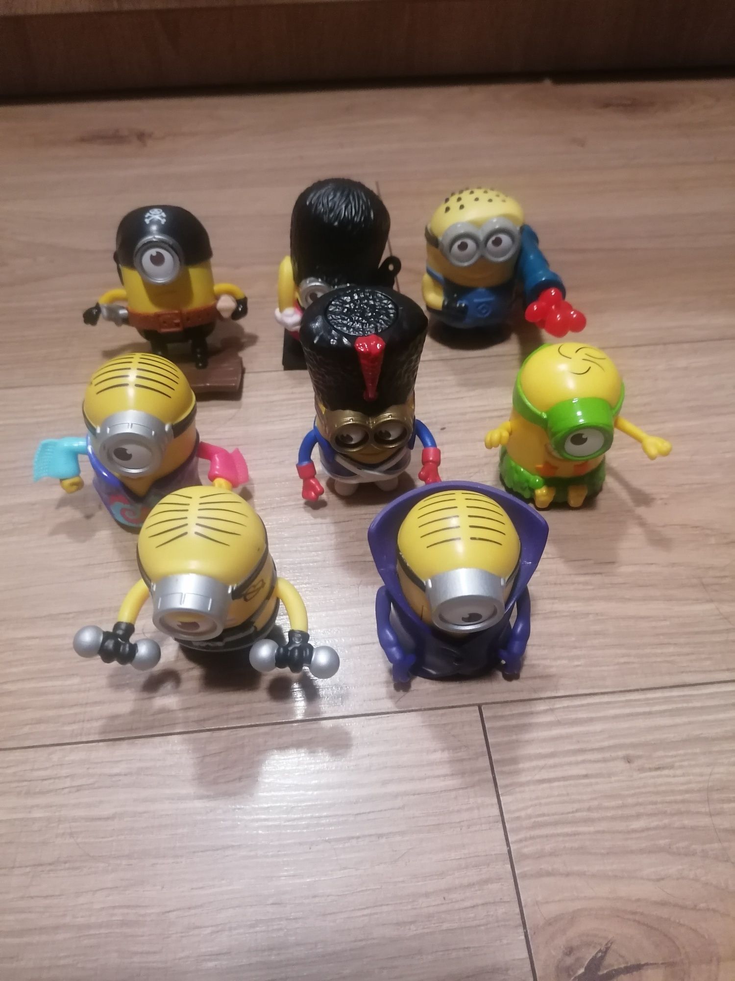 Minionki     .         .