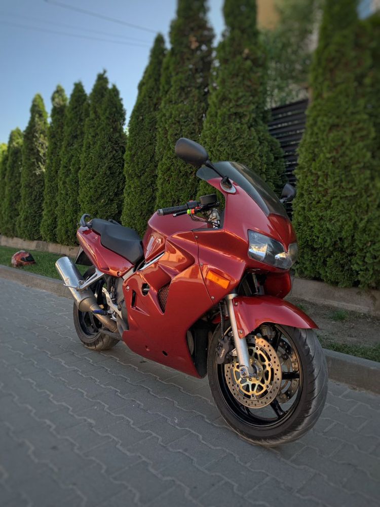 Продається Honda VFR 800F Interceptor 1999