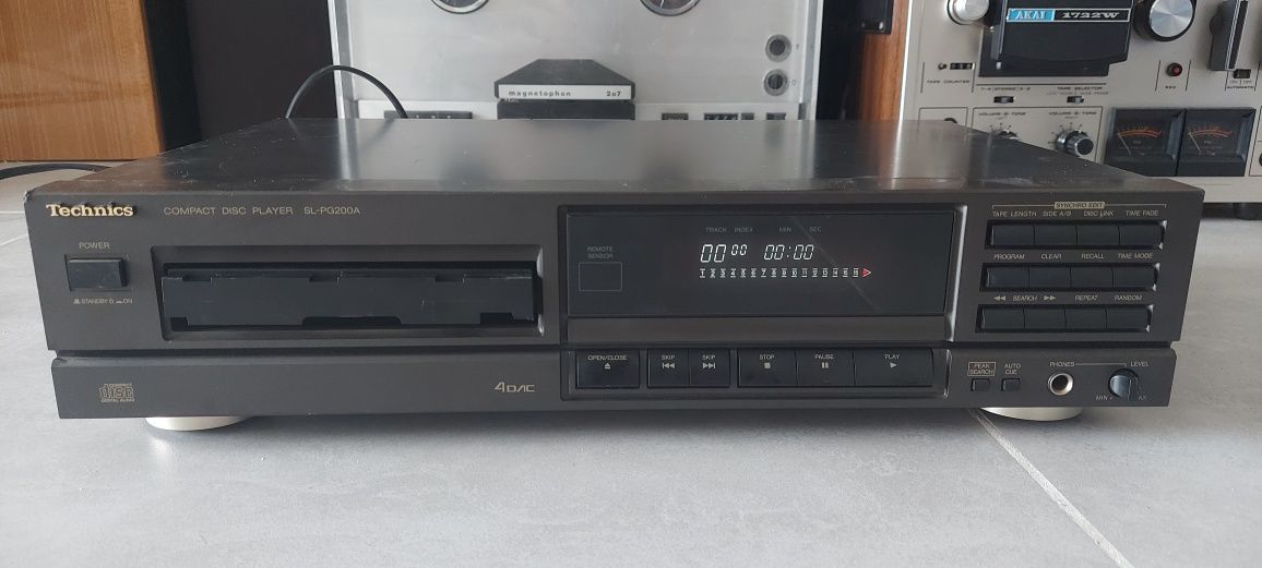 Technics SL - PG200A