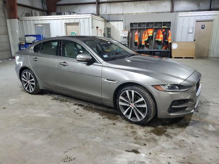 Jaguar XE Lekko Uszkodzony, Niski Przebieg!