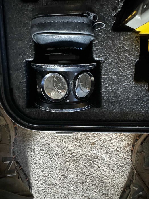 Estação Total Topcon - GPT 8203A para peças ou reparação