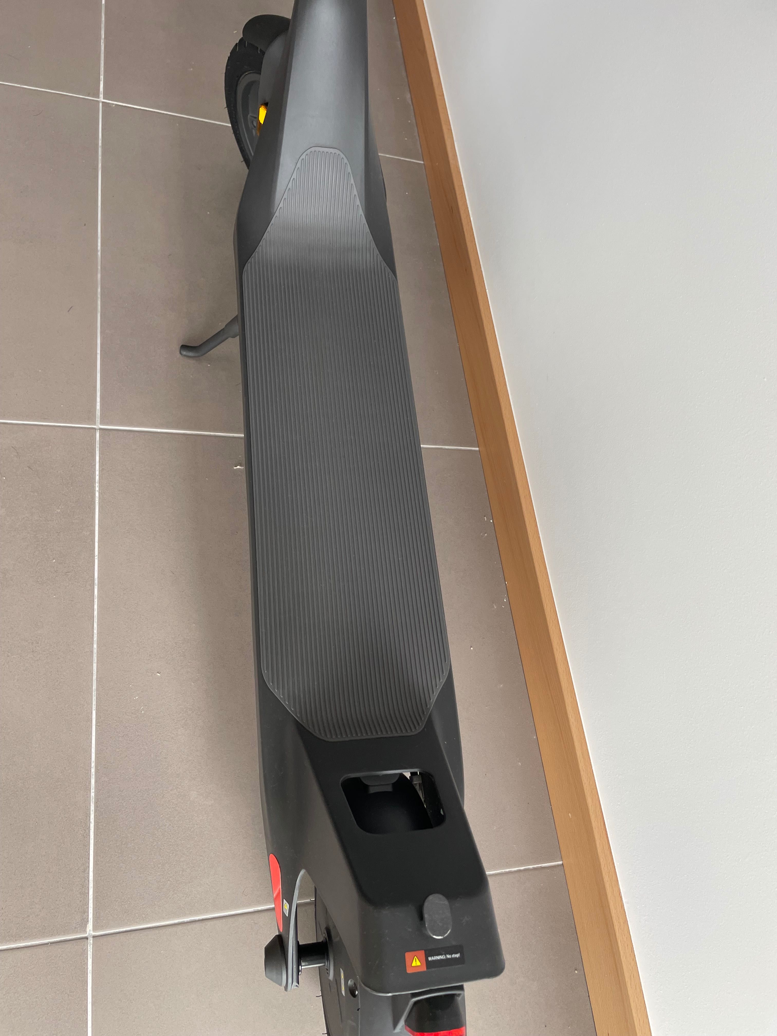 Trotenete Xiaomi - Electric Scooter 4 Lite
(2nd Gen)