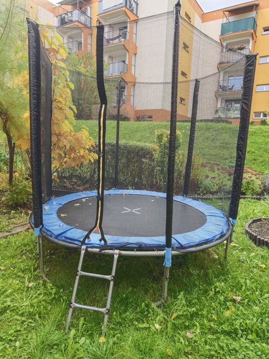 Trampolina dla dzieci