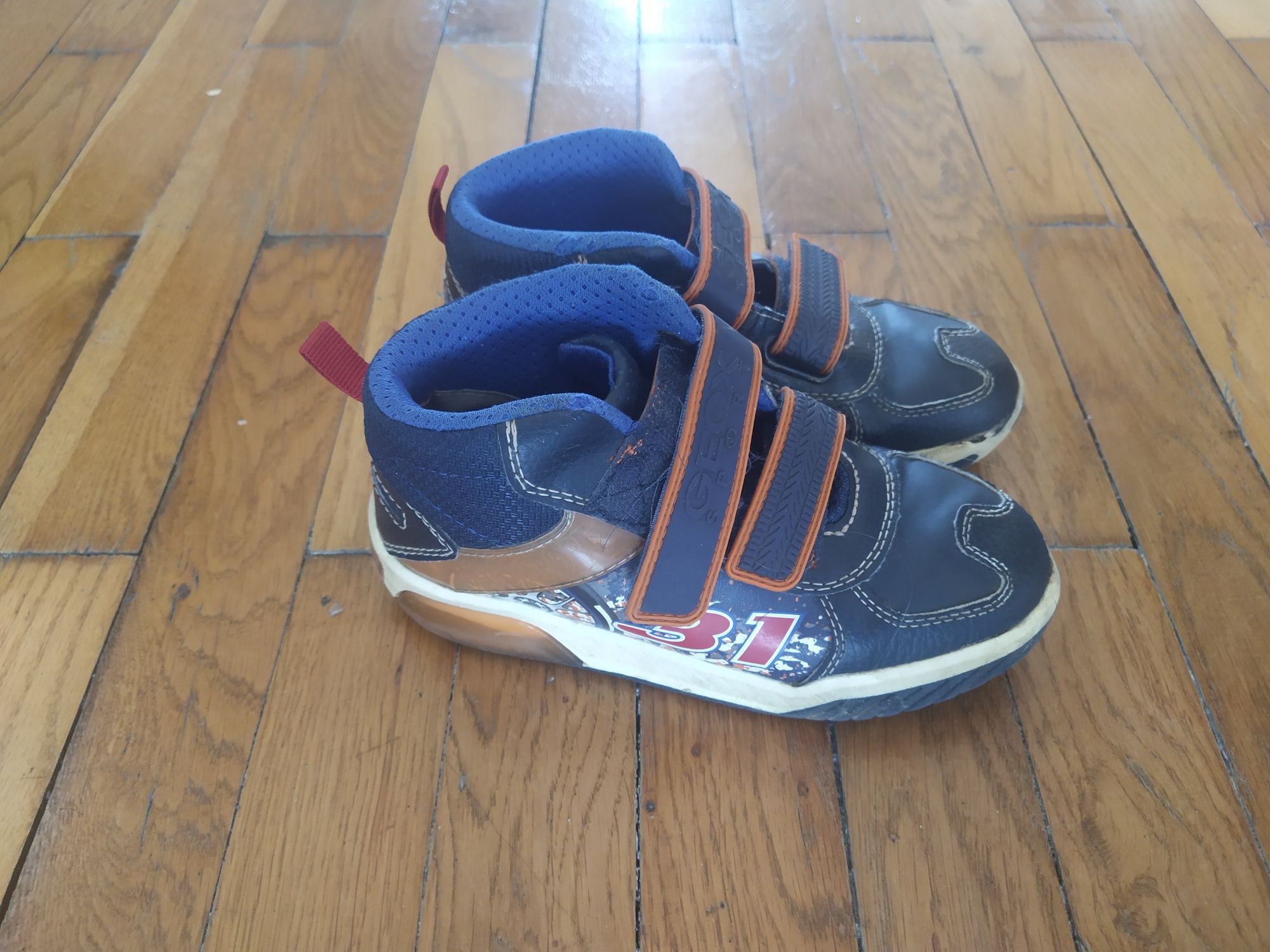Świecące buty Geox roz 30