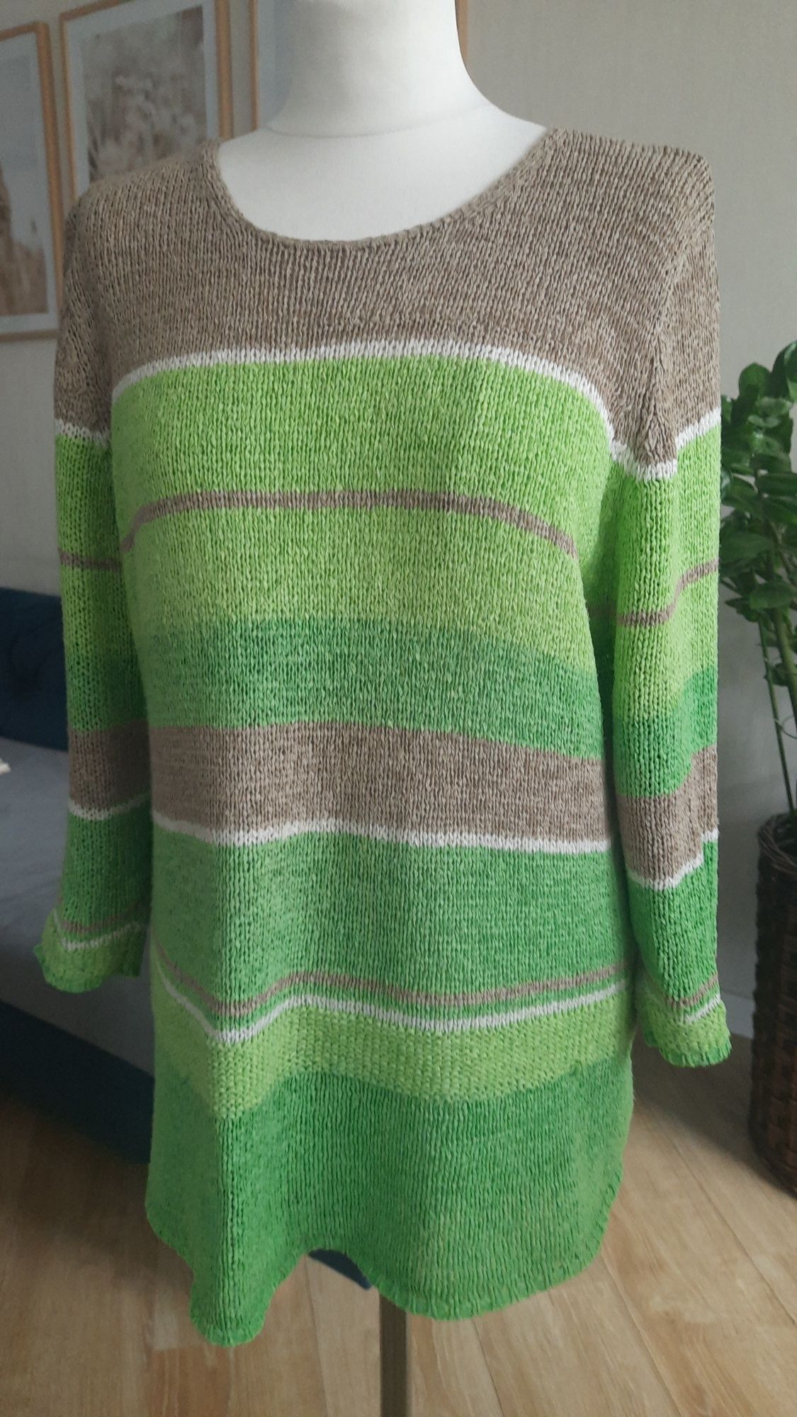 Śliczny sweterek/46