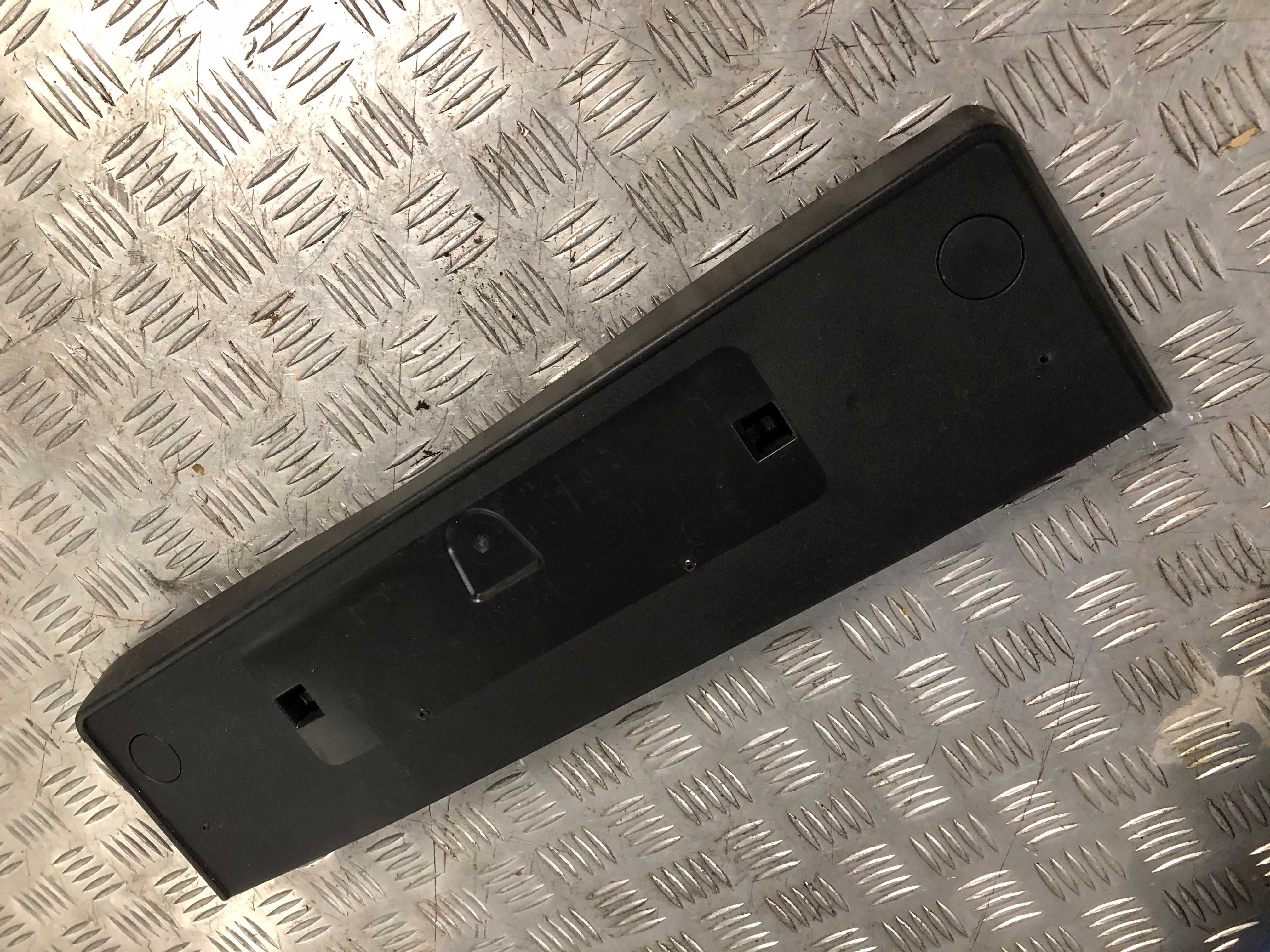 Ramka podkładka pod tablicę rejestracyjną Mazda 2 Lift 10-13r