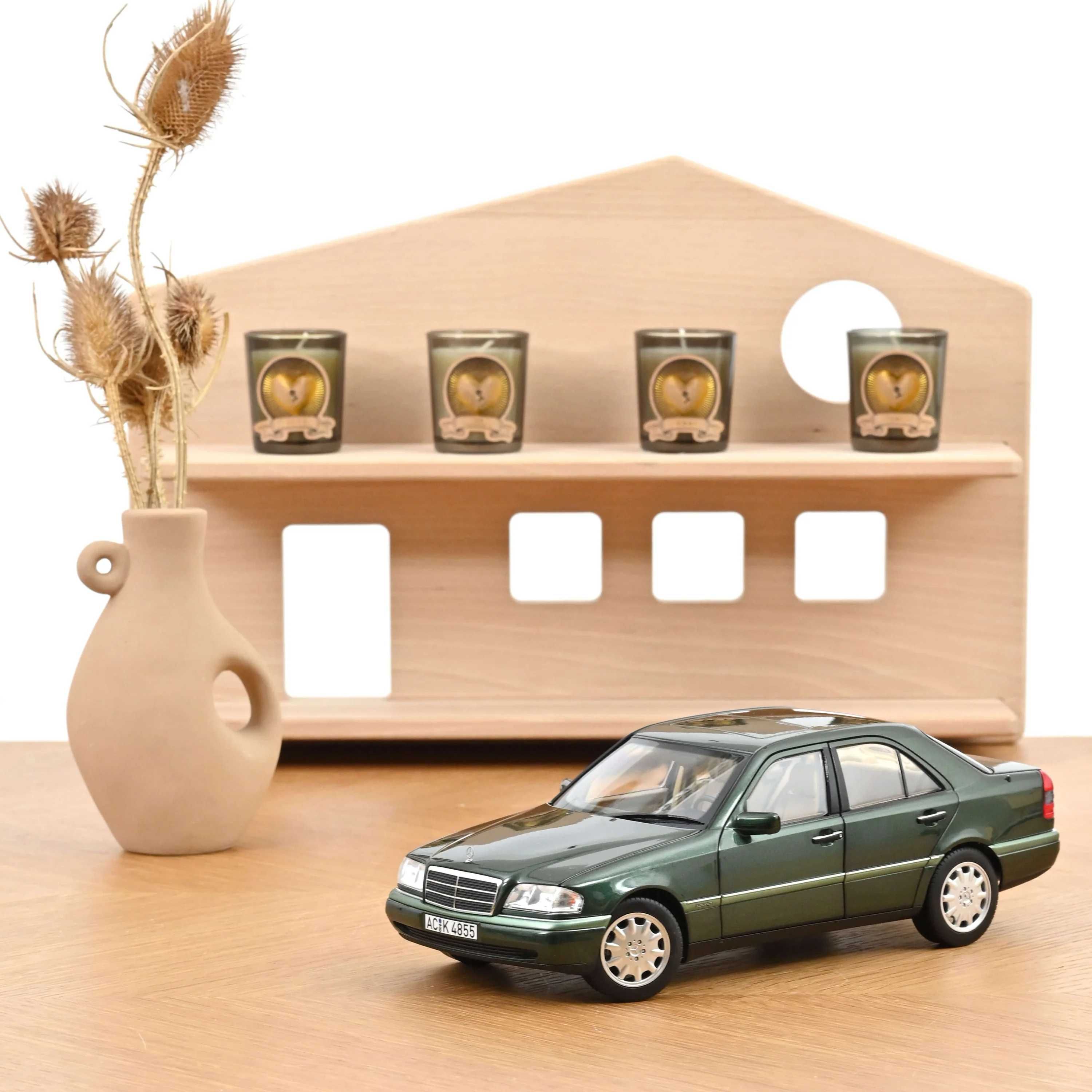 Mercedes-Benz C-Class 1993 Malachit Green Norev 1:18