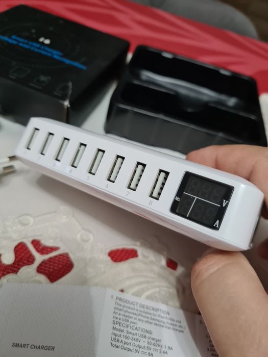 Ładowarka USB 8-portowa + kabel ładujący 1.2 M