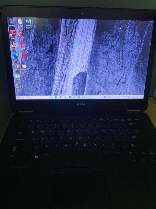 Computador Portátil (DELL)