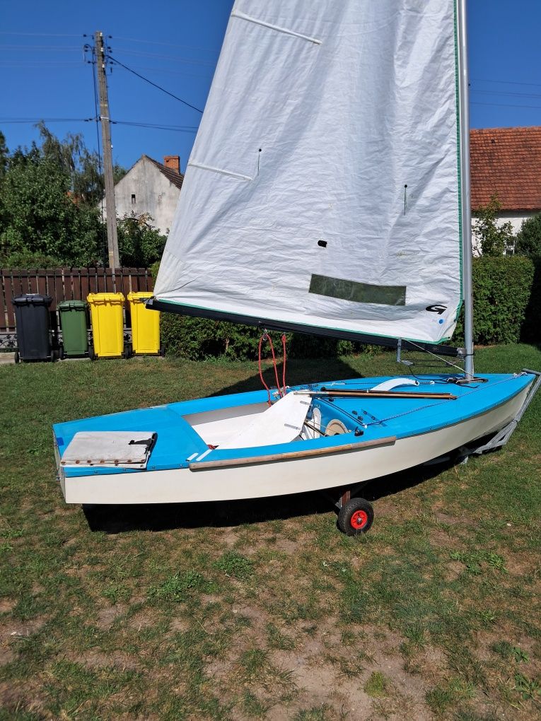 Żaglówka Ok dinghy