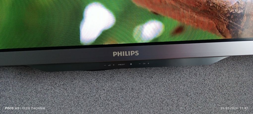 PHILIPS  телевізор 42 діагональ 3D+ TVстик в подарок