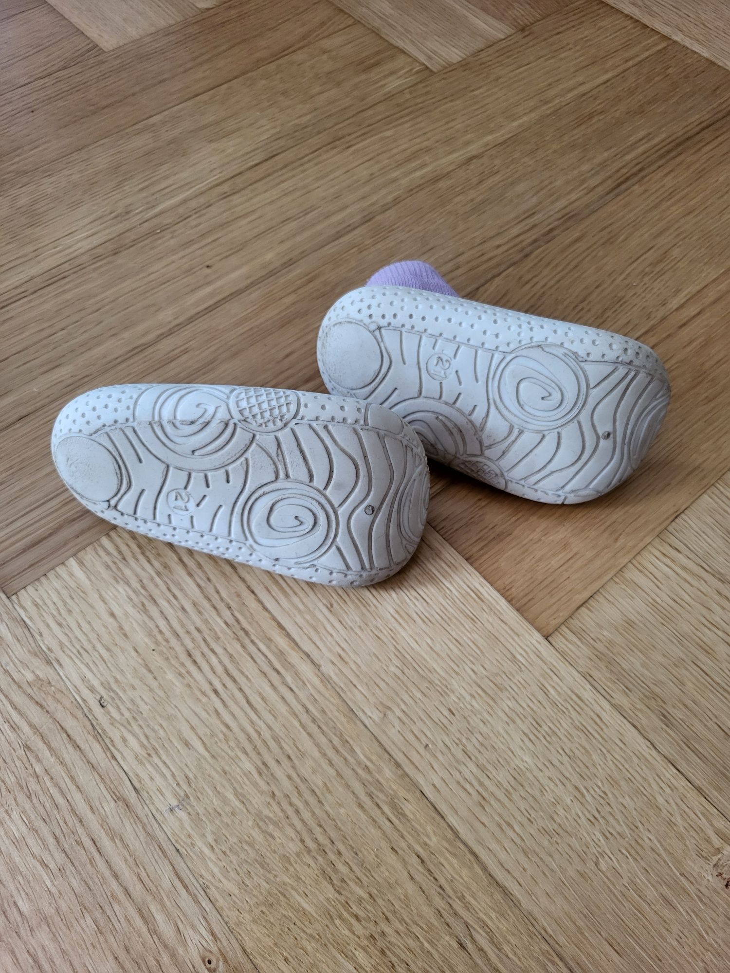 Buty Puma dla dziewczynki roz 21