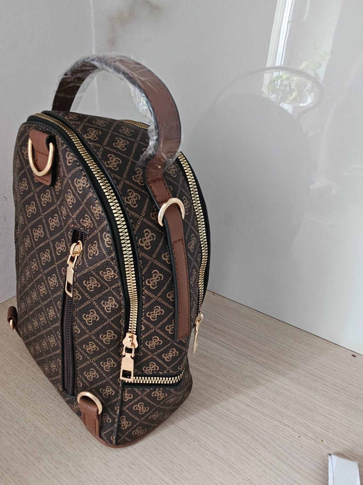 Guess plecak brazowy