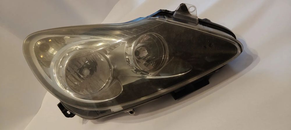 Lampa przednia prawa CORSA GENERACJA D
