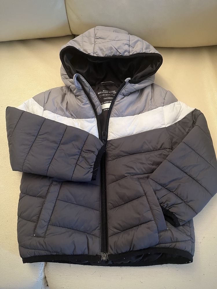 Детская курточка PRIMARK ( размер 92)