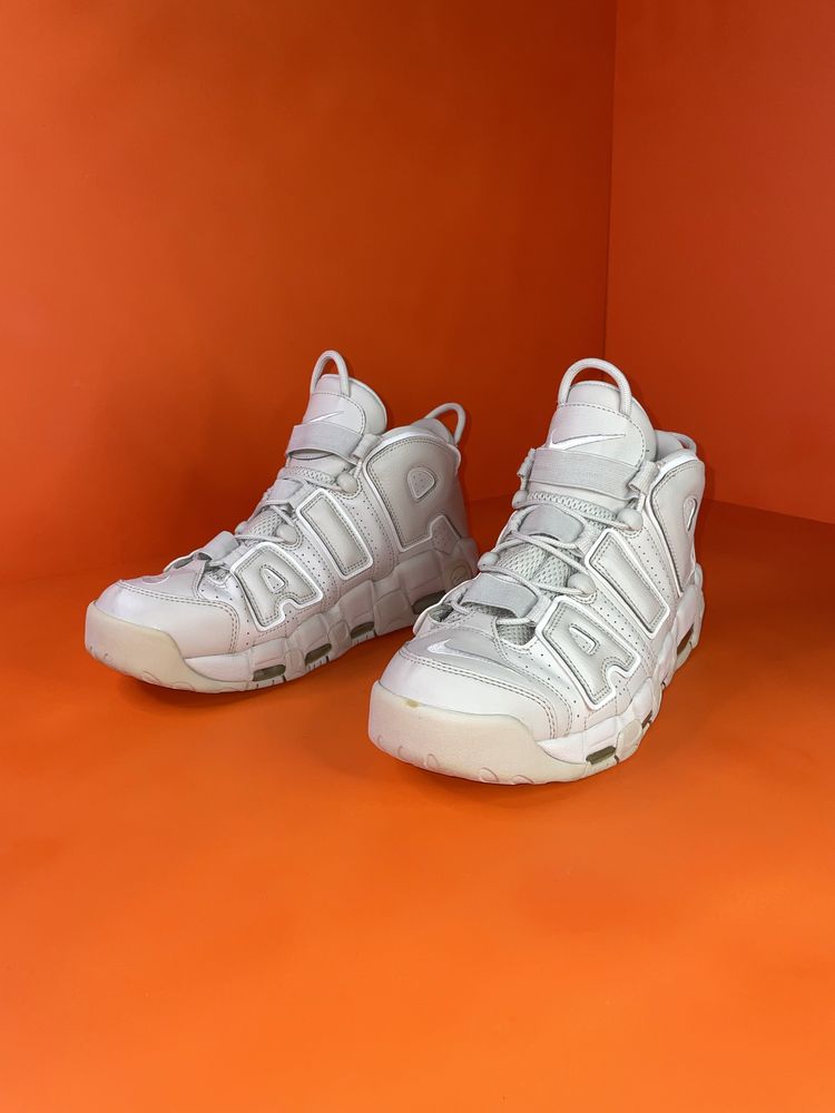 Sapatilha Nike Air More Uptempo Light Bone