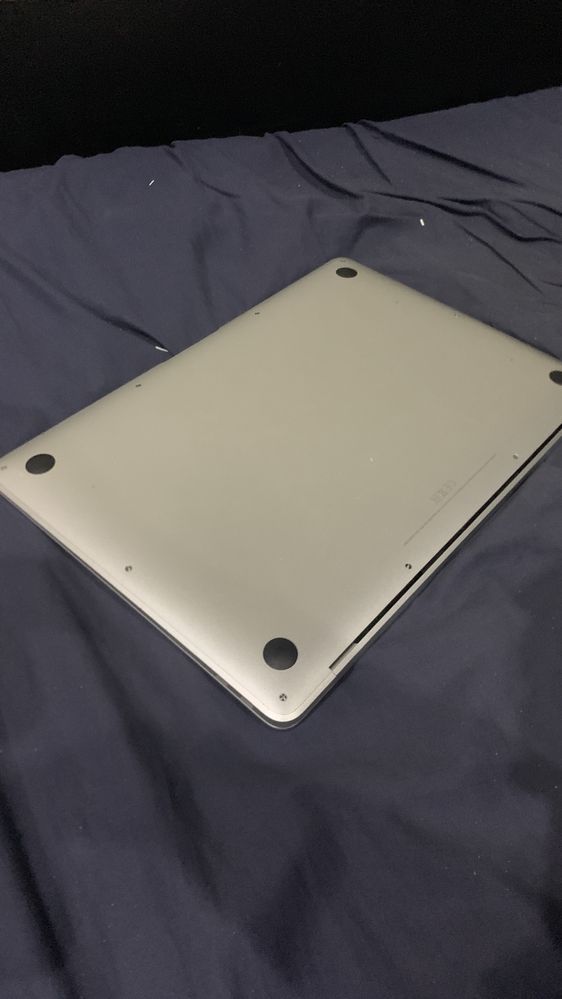 Macbook M1 8gb ram 256gb
