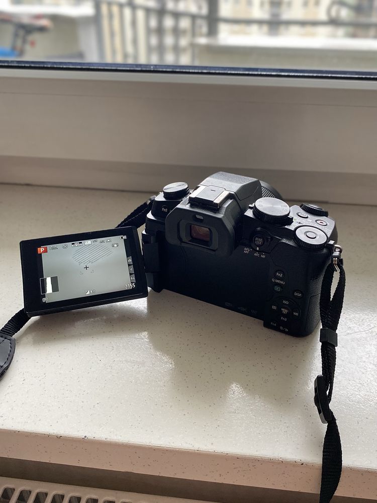 Aparat Panasonic Lumix G80 + obiektyw Panasonic 25mm f/1.7