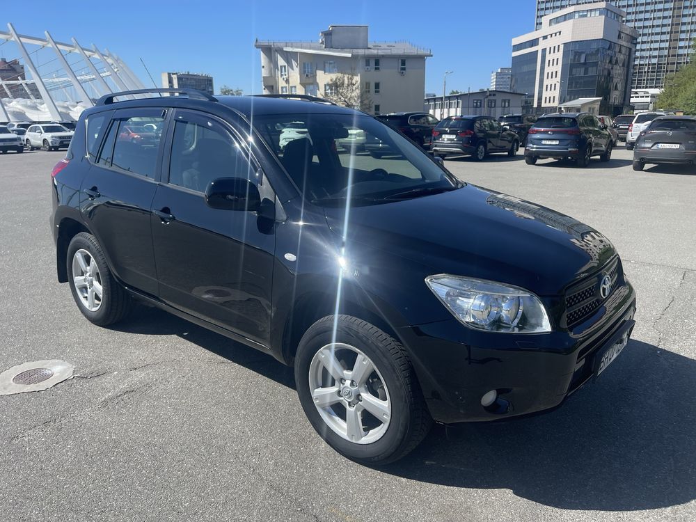 Продам Totota RAV4