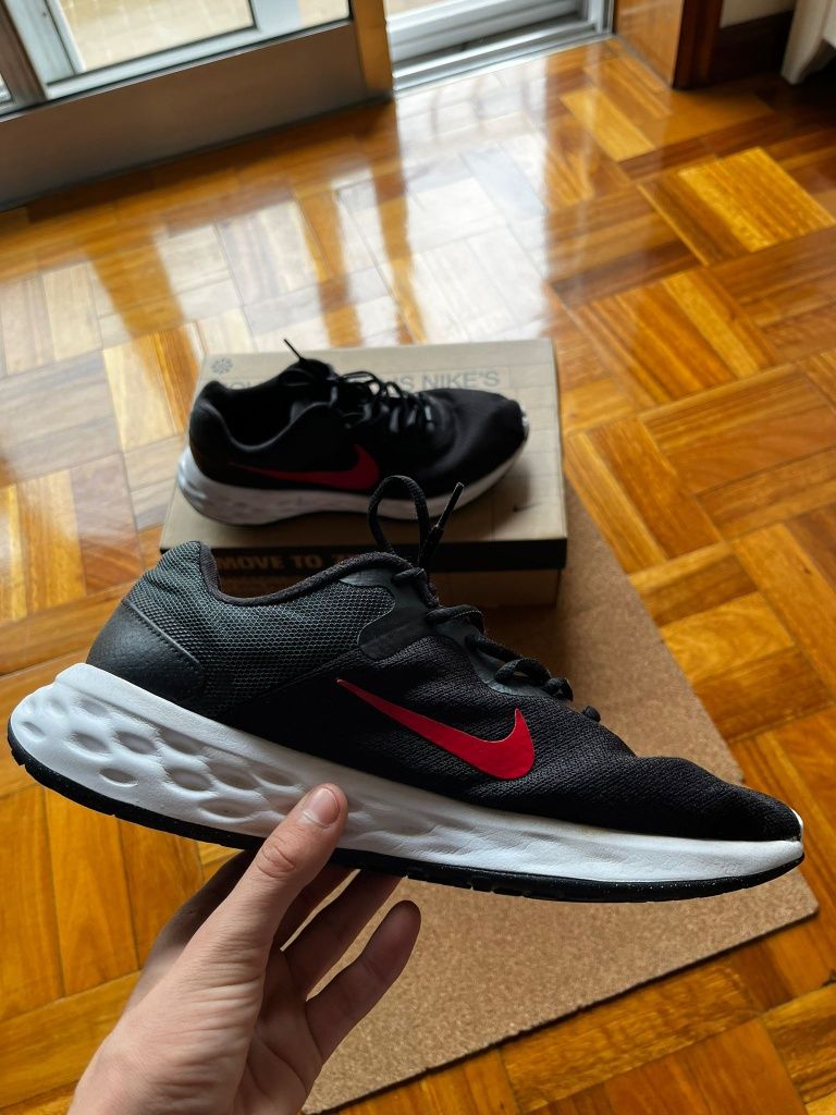 Nike Revolution 6 NN