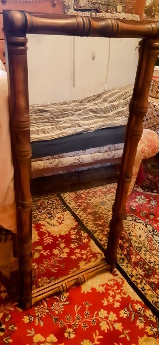 Wyprzedaż zapraszam Prl Stare lustro w drewnianej ramie