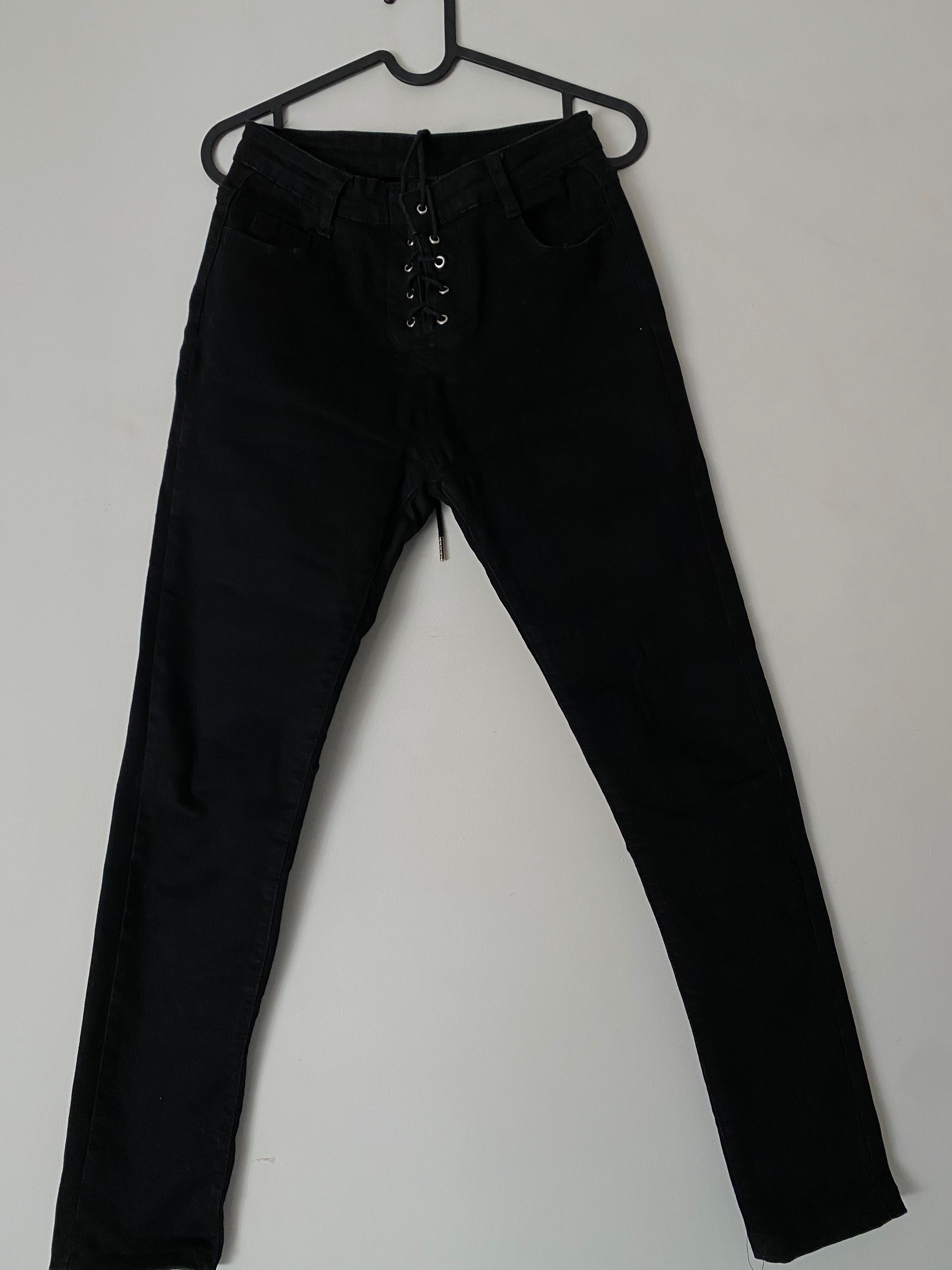 Calça preta jeans