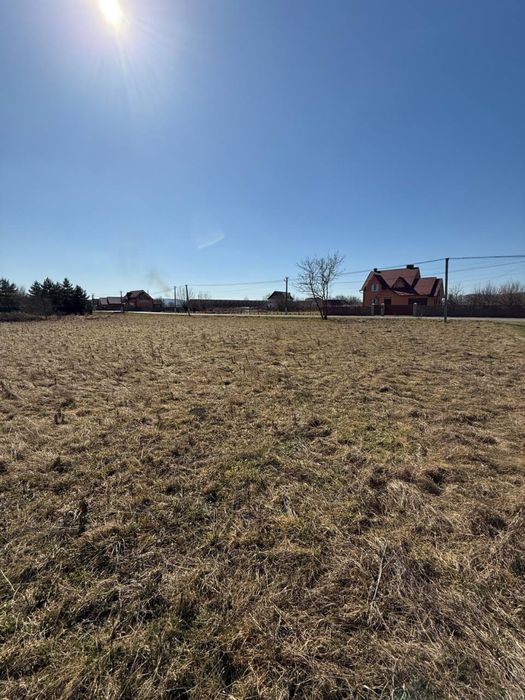 Продаж земельних ділянок, в с. Шипинці біля дороги (р-н Балії).