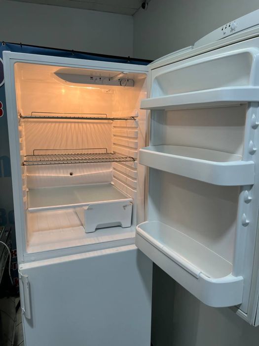 Холодильник Electrolux 170 cm,привезений з Європи