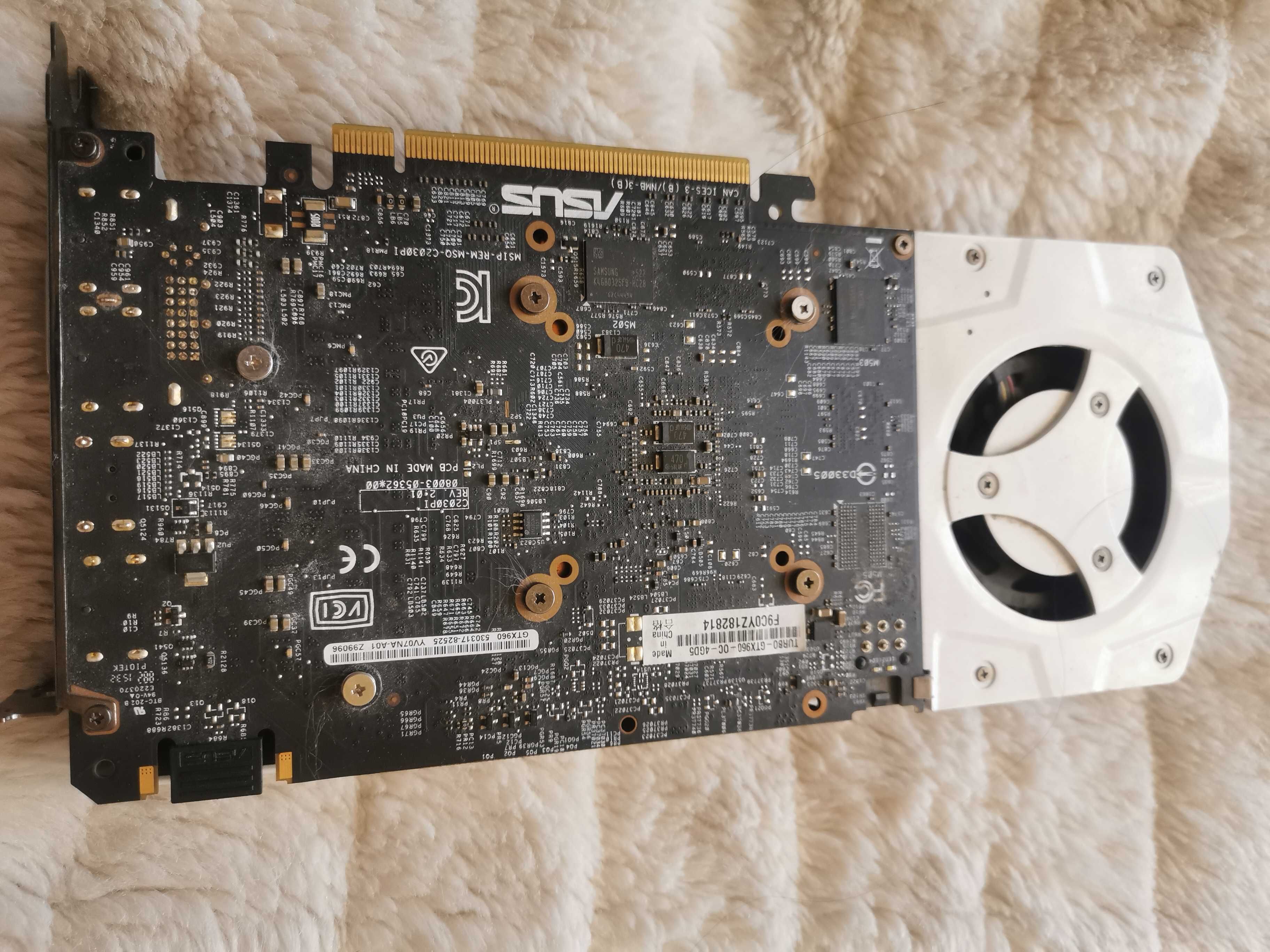 Karta graficzna ASUS White Turbo GTX 960 OC 4GD5