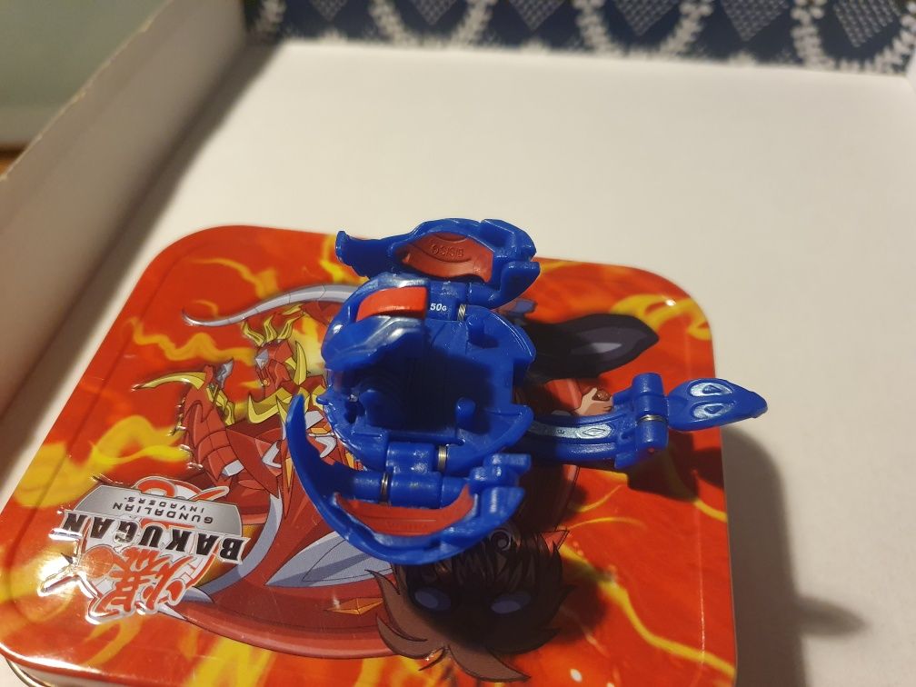 Figurka Bakugan stara kolekcja