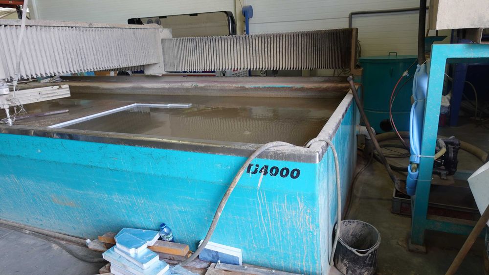 Maszyna do cięcia wodą Water Jet