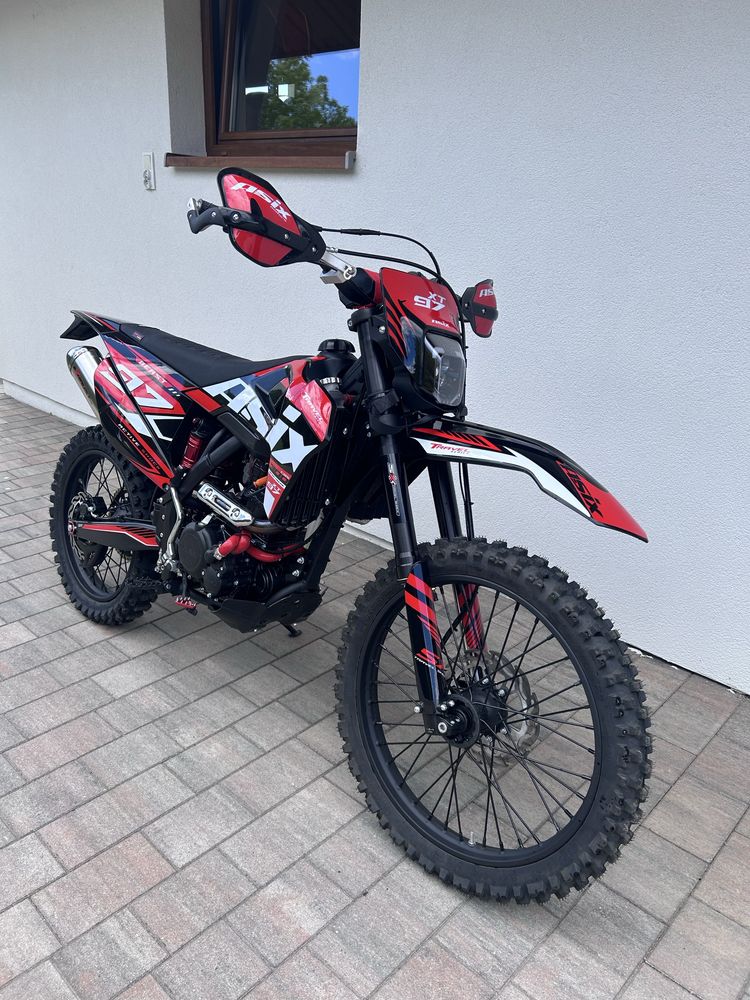 Asix xt97 300cc 2025r