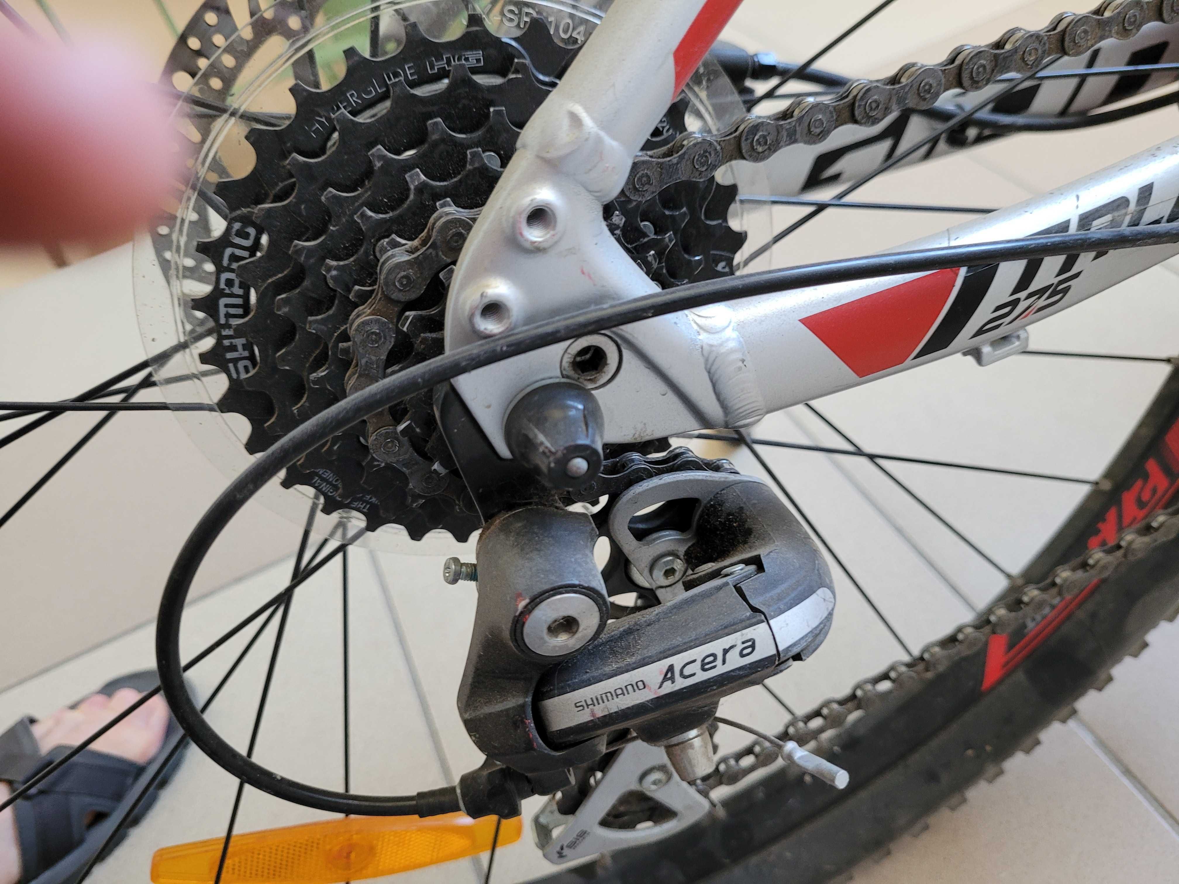 MTB Giant Talon 3 2018, koła 27.5 cala, srebrny z czerwonymi akcentami