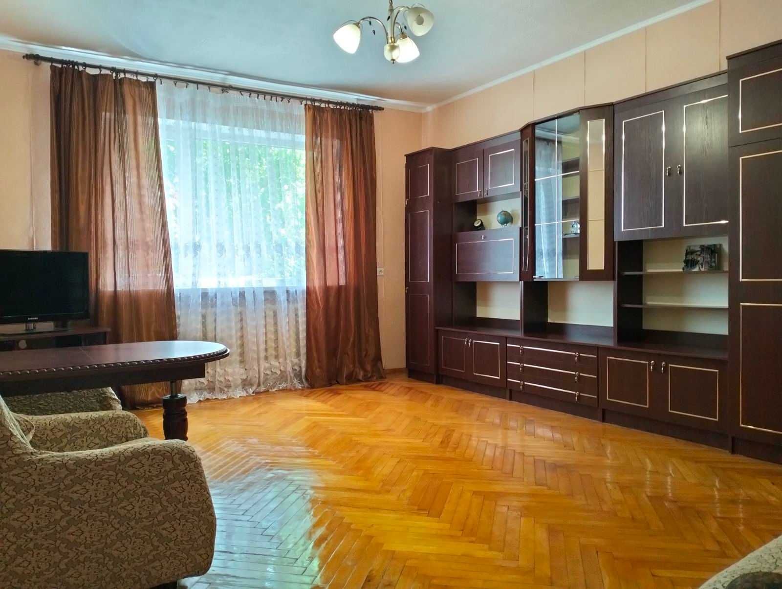 Продам коттедж, зупинка "Мальовнича.