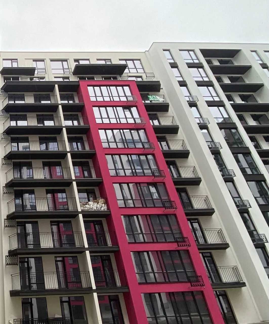 Продаж ГОТОВОЇ 1к квартири з балконом та басейном на даху!