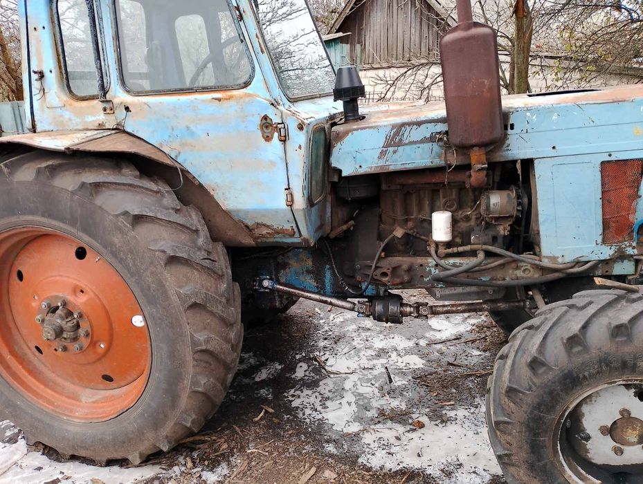 Продам трактор МТЗ-82 по запчастинах