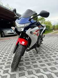 Motocykl Honda CBR 250r