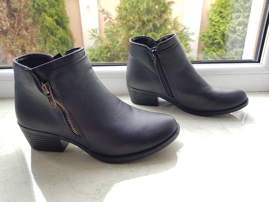 Ботильйони жіночі Сапожки Ботинки Чобітки размер 37