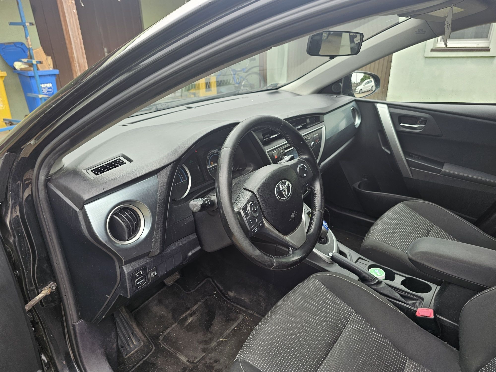 Auris hybryda 2014r