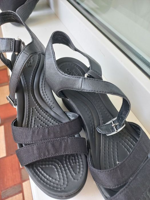 Босоніжки жіночі, крокс. 37 розмір (23см, 23,4см)