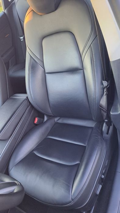 Tesla Model 3 Automovel de garagem