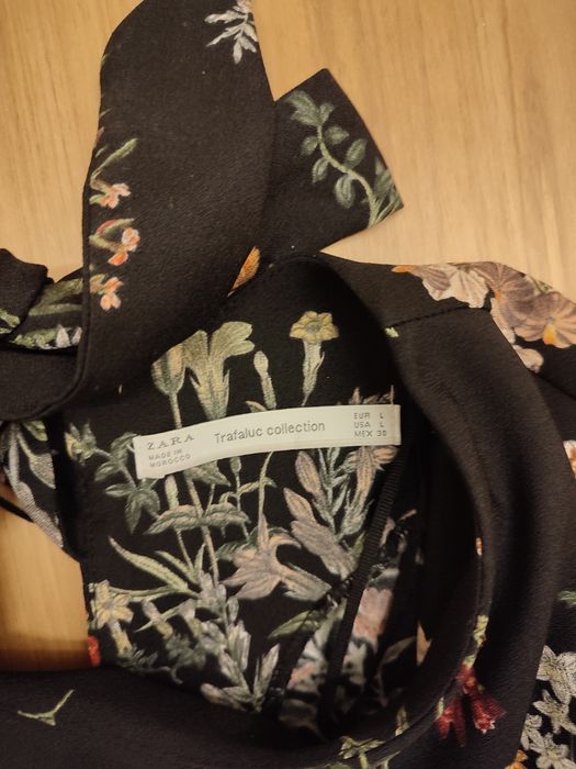 Macacão calção florido Zara. Tam L