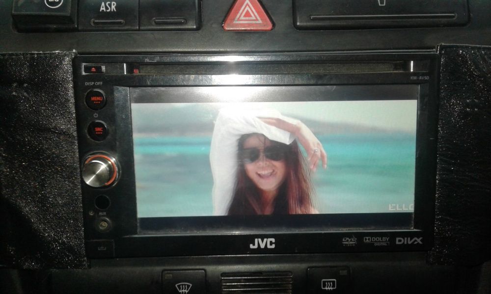 JVC kw-av 50