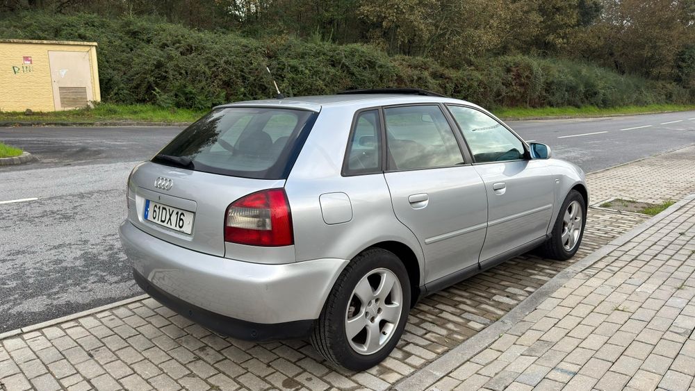 Audi a3 1.9 tdi 130cv m6 sport teto abrir Estofos em pele