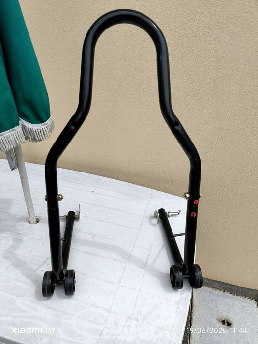 Cavalete mota traseiro, marca PUIG