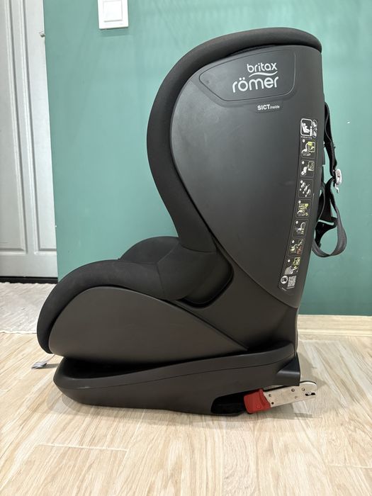 Автокрісло Britax Römer TRIFIX2 i-SIZE