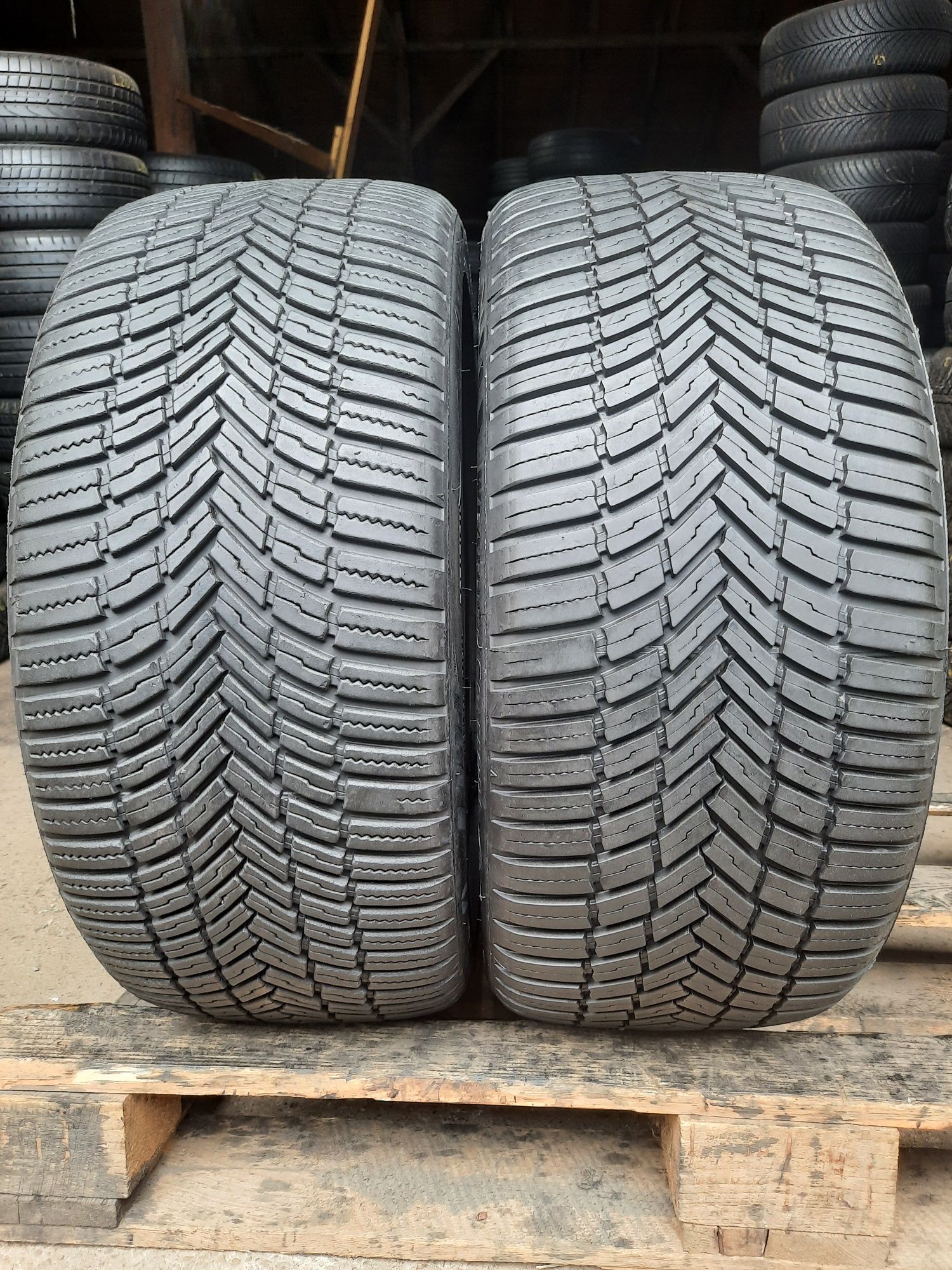 245/40 R19 Bridgestone WeatherControl A005 Evo 2шт. 90% 2020